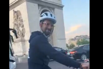 video novak djokovici plimbare cu bicicleta prin paris in plin turneu te iubesc si eu te iubesc 683ae40c00f58