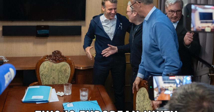 video pe masa de negocieri s au aflat servetele nu pungi cu droguri demontarea unui fake news despre macron starmer si merz 68219571eb7da