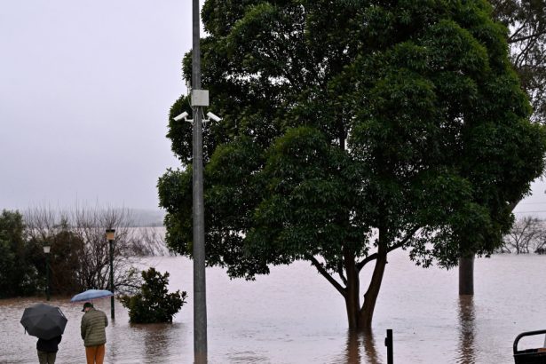 video prapad in australia din cauza inundatiilor doi oameni au murit iar mai multe localitati sunt izolate 682ee8c84de53