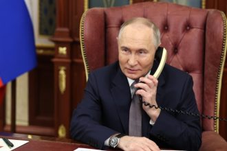 video putin isi arata pentru prima data apartamentul de la kremlin in mare parte am dormit aici in ultimii trei ani 681630a66dd39
