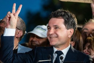 video rezultate alegeri prezidentiale 2025 turul 1 momentul in care nicusor dan l a depasit pe crin antonescu si a trecut pe locul 2 6817f2ae69e32