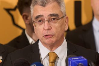 video senator aur dupa informatiile potrivit carora george simion nu s ar mai afla in tara nu stiu unde este acum ne am vazut aseara 68188b3713d28