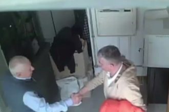 video stenograme din dosarul primarului vlad oprea si imagini cu edilul din sinaia cand se intalneste cu viceprimarul 6824e7484acb0