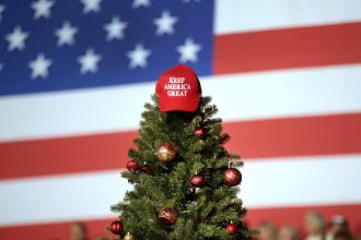 video tarifele lui trump golesc sacul lui mos craciun copiii americani ar putea primi doua papusi in loc de 30 anunta presedintele sua 68136f2fd0acd