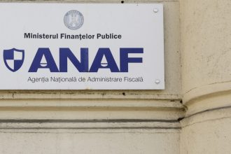 video un inspector antifrauda prins in flagrant in timp ce lua mita ca sa protejeze firme de ridesharing precizarile anaf 68301f8d83e61