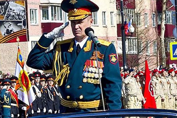 vladimir putin a numit noul comandant al fortelor terestre sangerosul general andrei mordvicev a condus asaltul de la mariupol 6827868af2368