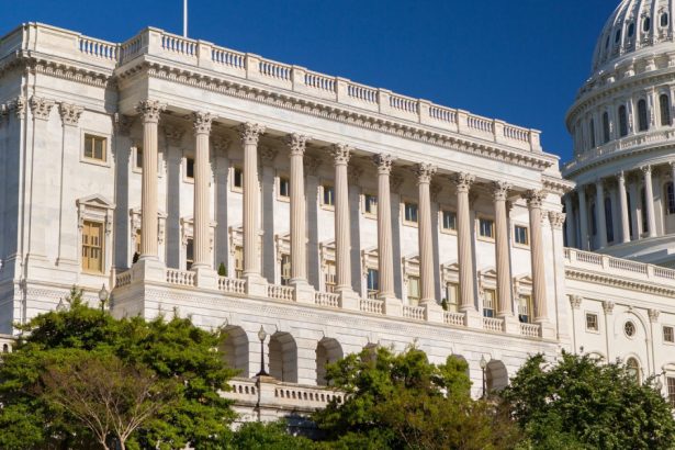 zeci de senatori americani cer noi sanctiuni impotriva rusiei e momentul sa crestem costul acestui razboi asupra lui vladimir putin 682eb8b9e37c9