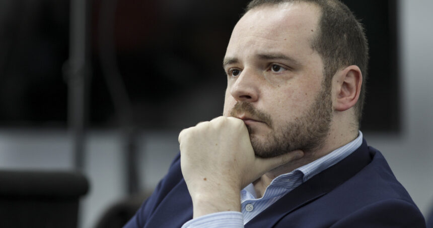 alexandru rogobete medicii obligati sa respecte programul ce spune ministrul propus la sanatate despre taxarea concediilor medicale 68596621aa585