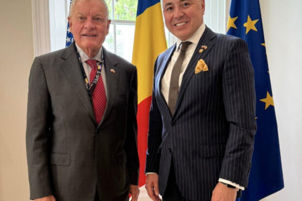 ambasadorul romaniei in sua a discutat despre apararea pe flancul estic cu emisarul special al presedintelui trump pentru ucraina 6846ec753a409