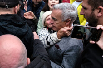 apelul facut de calin georgescu catre sustinatorii sai dupa ce a fost amendat cu 200 000 de lei de aep 6851799e4ea9b