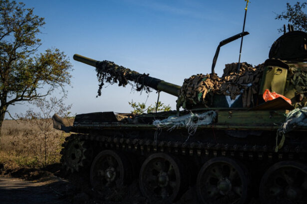 armata rusa e nevoita sa refoloseasca tancuri t 62 vechi pentru posturi fixe de tir potrivit gru 686031d14dfef