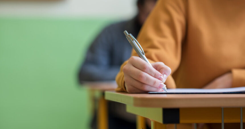 bac 2025 proba la alegere a profilului si specializarii subiectele si baremul de corectare vor fi publicate pe edu ro 684be8be7f2ea