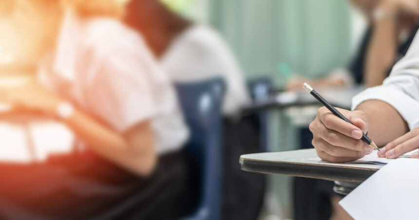 barem de corectare la limba si literatura romana modele de rezolvare pentru subiectele de la evaluarea nationala 2025 68595cc252e6b