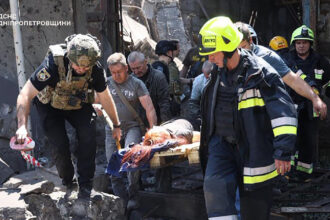 bilantul atacului rusesc cu rachete de la dnipro a crescut la 17 morti si aproape 300 de raniti 685b8d9962946