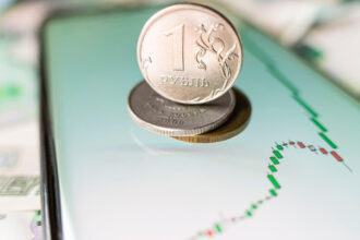 care e cea mai performanta moneda din lume e surpriza anului in ciuda sanctiunilor si a preturilor scazute ale petrolului 68453ad8c2687