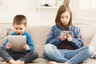 care este impactul internetului asupra copiilor politia arata ca 1 din 6 elevi considera importanta realizarea provocarilor online 68610b32de6eb