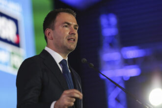 catalin drula la investirea guvernului sa intrati in ministere din prima zi cu drujba ce a spus despre elefantul din camera 68597427a29f1