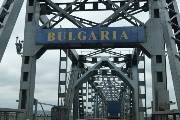 circulatia pe podul giurgiu ruse se inchide in aceasta seara la ora 2000 avertizare de la mae 684a6f6a29b21