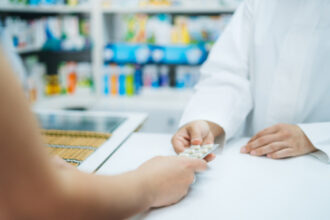 cnas medicamentele compensate pot fi eliberate fara sa fie necesara imprimarea retetei ce trebuie sa prezinte pacientul la farmacie 685429bdcc553