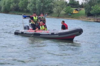 doi tineri dati disparuti in lacul balastiera iojib scafandri chemati de urgenta din maramures pentru cautari 684599ff66fb8