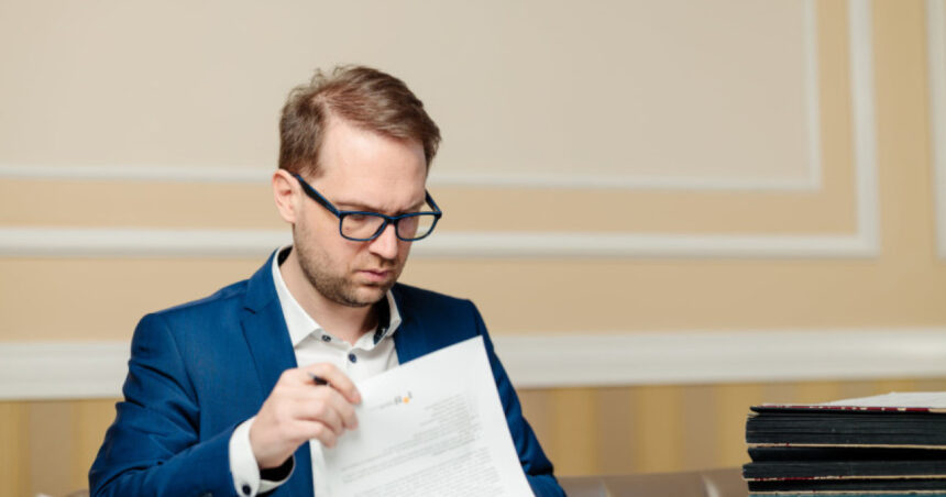 dominic fritz se opune cresterii de taxe statul roman sa faca o cura de slabire si sa taiem din chetuieli 684c27e94986c