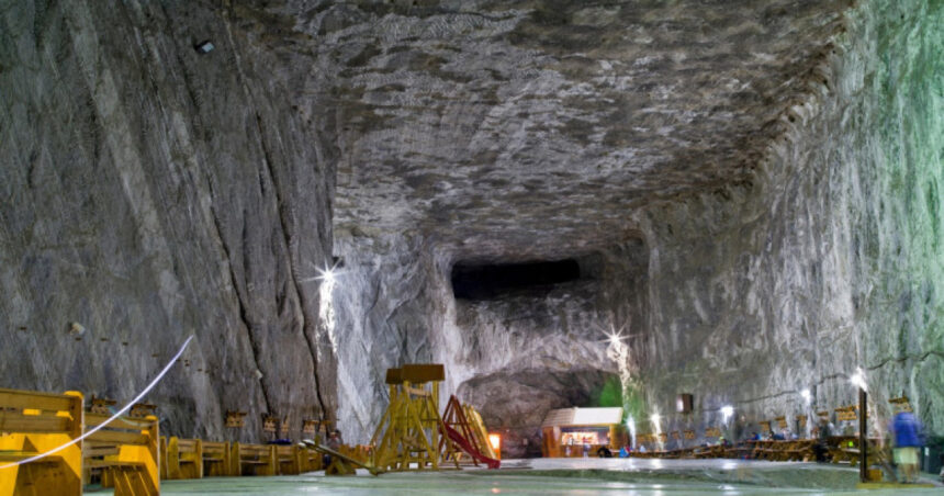 dsu deteriorari semnificative si pericol de prabusire a planseului vechii mine de la praid ro alert pentru evacuarea a 45 de case 683c82ae80227