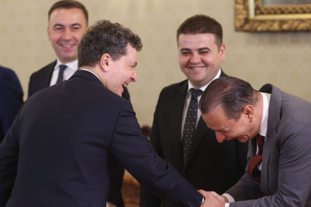 exclusiv cum explica baluta plecaciunea in fata fostului adversar politic nicusor dan dupa ce l a facut impostor in campania electorala 68543d95577e5