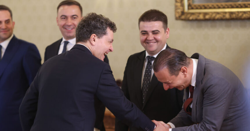 exclusiv cum explica baluta plecaciunea in fata fostului adversar politic nicusor dan dupa ce l a facut impostor in campania electorala 68543d95577e5