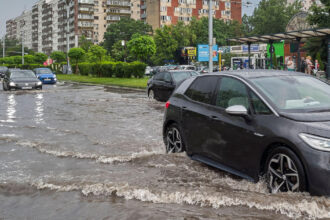 exclusiv furtuna care a inundat capitala semn al schimbarilor climatice roxana bojariu nu vom scapa de ploi ce urmeaza saptamana viitoare 684860291f191