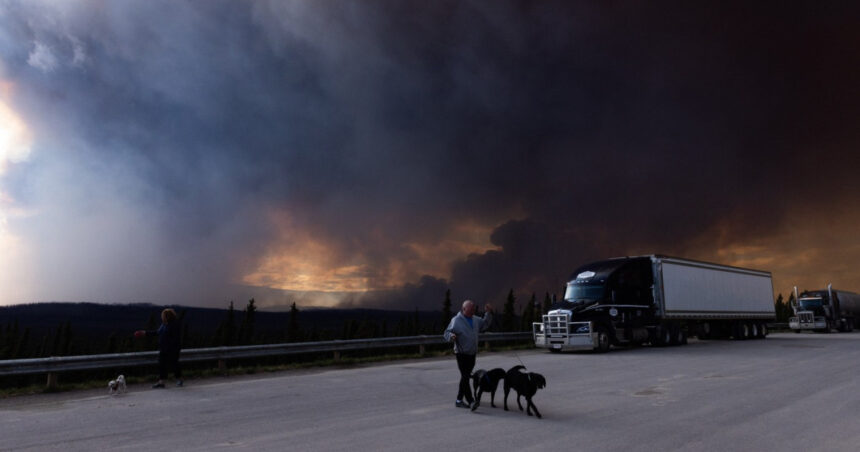 fumul degajat de incendiile violente din canada a ajuns in europa ce arata datele copernicus 683efebf91ef4