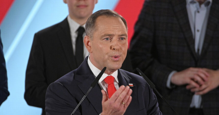 furie in polonia dupa ce o publicatie israeliana l a numit pe karol nawrocki revizionist al holocaustului 683f269902335