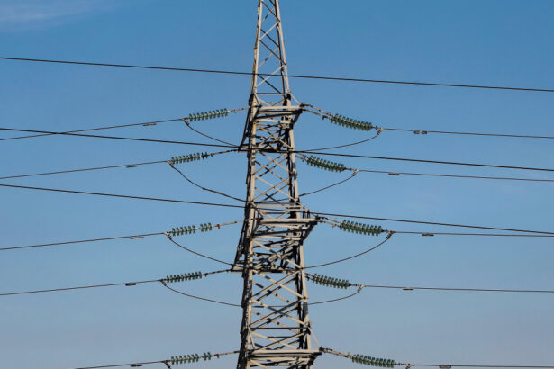 furt de curent politistii din giurgiu au deschis 30 de dosare penale pentru instalatii clandestine racordate la reteaua electrica 685da10624f31