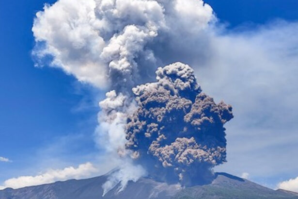 galerie foto cel mai mare vulcan activ din europa a erupt din nou imagini spectaculoase 683dc5dc45af7