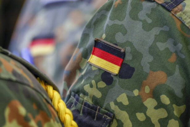 germania va angaja in acest an inca 11 000 de cadre militare 68570a0fd7efd