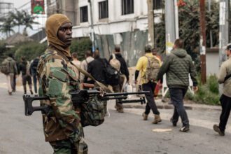 guvernul bolojan vrea sa le interzica militarilor si politistilor sa se mai angajeze ca mercenari chiar si dupa trecerea in rezerva 685d132842a4e