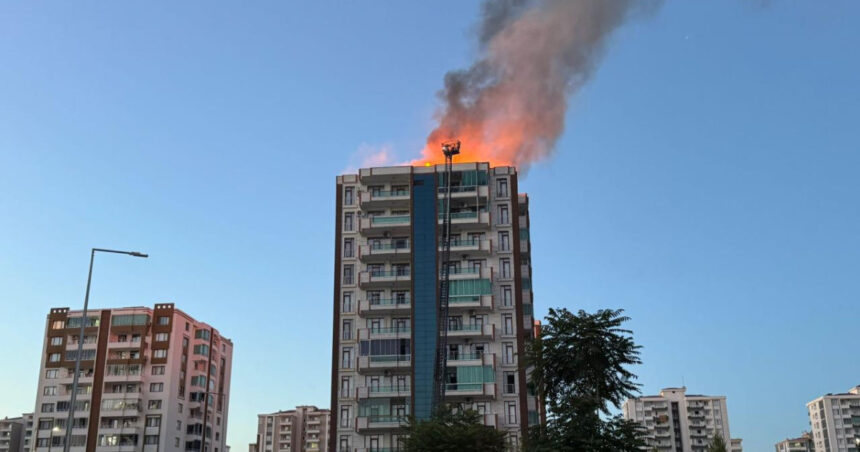 incendiu la o cladire cu 13 etaje in sud estul turciei trei morti dintre care doi copii 684208e2db650