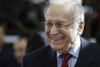 ion iliescu explica de ce l a felicitat pe nicusor dan dupa alegerile prezidentiale m as fi bucurat sa fi castigat un candidat psd 6853f26ee3cde