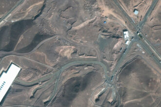 iranul si ar putea transfera in alta tara stocurile de uraniu imbogatit 686127e7bc03b