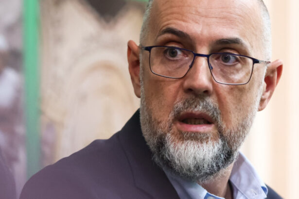 kelemen hunor si terapia de cuplu pentru psd si usr nici macar nu eu am zis 684b23ca8b81e