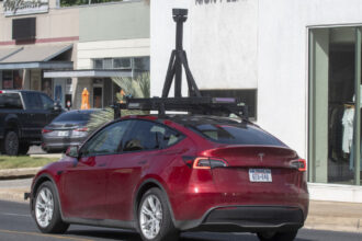 lansare cu probleme a masinilor robotaxi ale tesla in sua autoritatile investigheaza depasiri de viteza si viraje neregulamentare 685b0cabc89b7