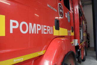 locomotiva unui tren a luat foc in salaj cei 30 de pasageri sunt in siguranta 6841fe91a1bf4