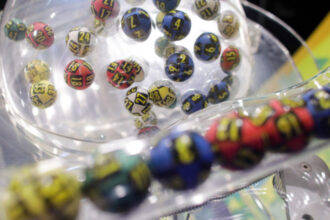 loto joi 19 iunie 2025 la joker se pot castiga peste 444 milioane de euro report consistent si la 6 49 6853aaf5ae732