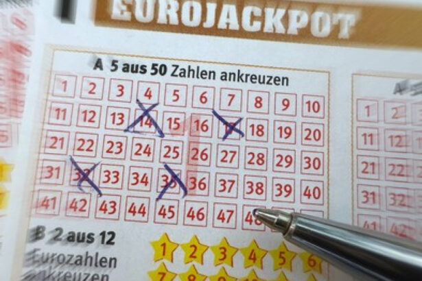 mii de oameni au crezut ca au devenit milionari jucand la loterie scandal de amploare in norvegia din cauza unei erori 68618801a9eb7