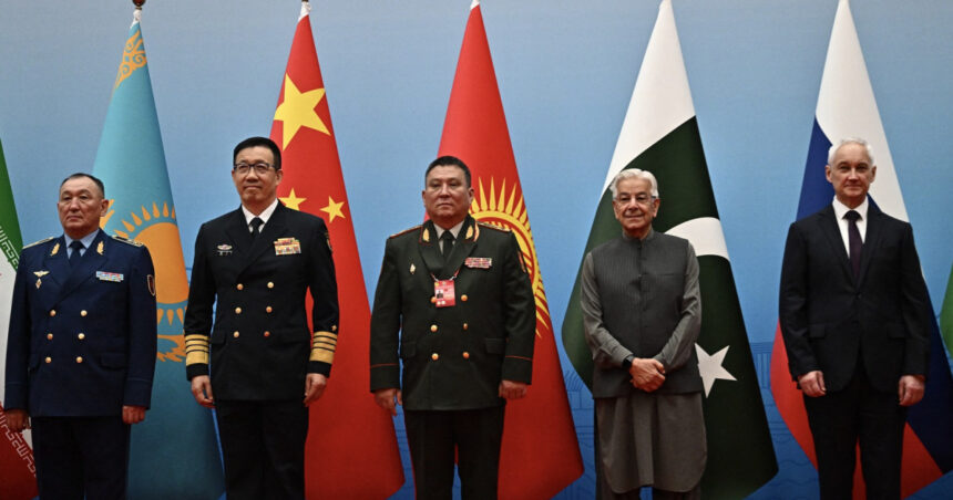 ministrii apararii din iran china si rusia s au intalnit pentru a discuta despre schimbarile cruciale ale secolului 685d094c2b33f