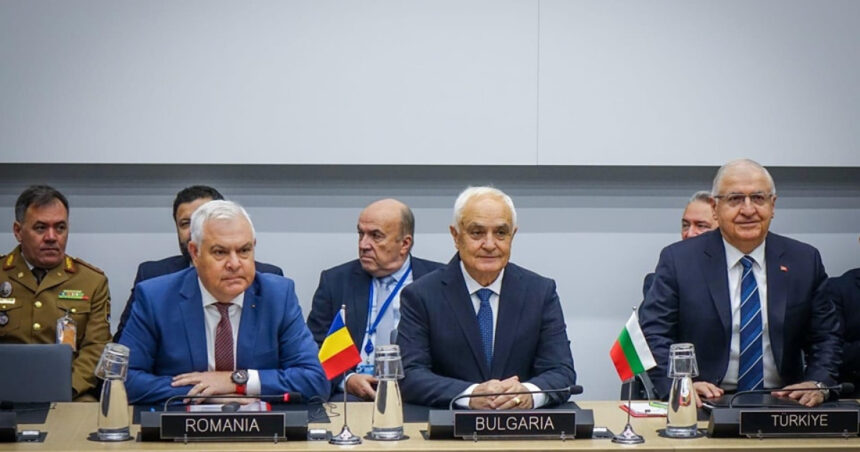 ministrul apararii intrevedere cu omologii din turcia si bulgaria inainte de summitul nato de la haga 6842a4bf90a3c