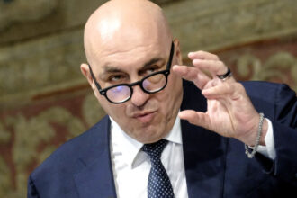 ministrul italian al apararii spune ca nato nu mai are un motiv sa existe asa cum este acum 6855af4312e0a