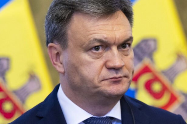 miza parlamentarelor de la chisinau pentru moscova 10 000 de soldati rusi in transnistria avertizeaza premierul de peste prut 68405f82aac4d