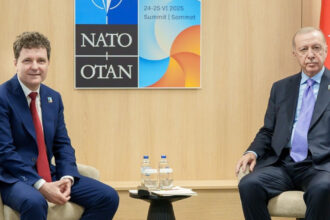 nicusor dan a discutat cu recep tayyip erdogan la haga despre parteneriatul strategic si dezvoltarea in comun a industriei de aparare 685c1d140c597
