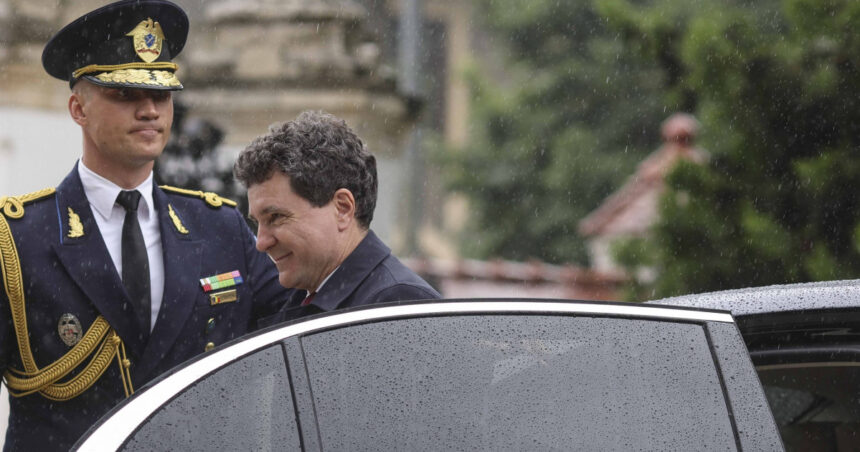 nicusor dan confima vizita regelui spaniei in romania presedintele a anuntat si unde va merge in vizitele sale externe 683ffd20e7d24