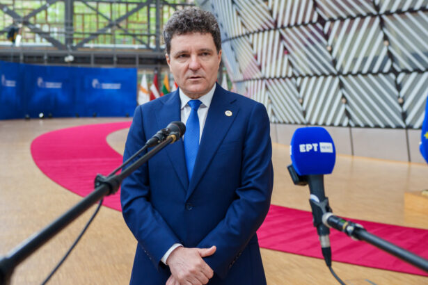 nicusor dan despre masurile de austeritate suntem presati de timp se vor lua niste masuri cumva grosiere ce spune de salariul sau 685e2d935e5b8